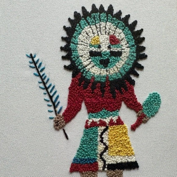 2 vintage French Knot embroidered crewel native sun and owl kachina framed - Picture 5 of 7